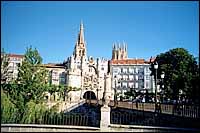 Arco de Santa Maria and the Catedral behind :: Burgos, Spain