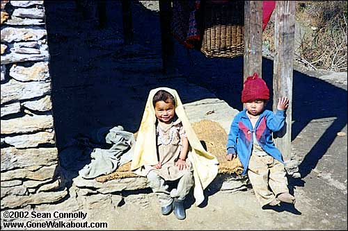 Local models in some village along the trail. "Photo? Photo?" -- Nepal